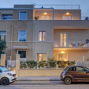 https://le-palmette-suites.in-sardinia.net