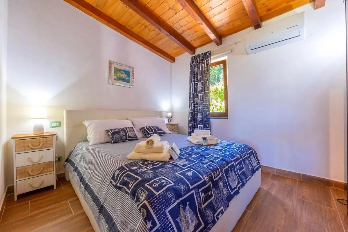 Gasthof La Casa Fra Gli Ulivi Luxury Apartments With Pool Near Cinque Terre And Tuscany Monte Marcello